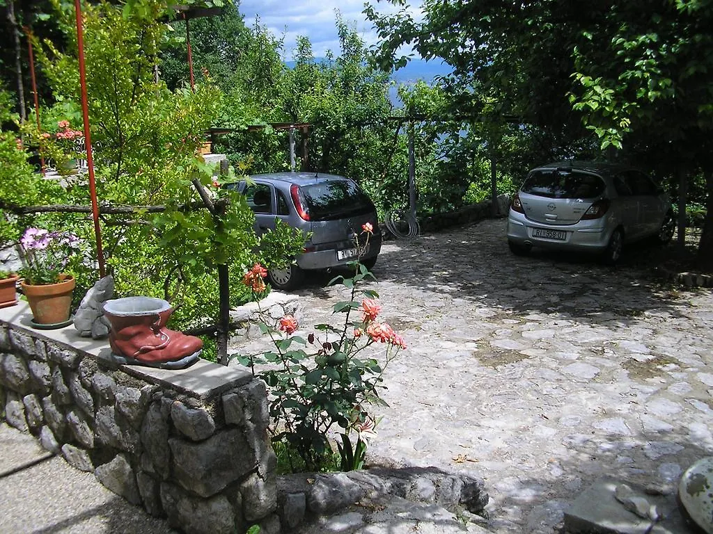 Apartments Zlatko Ičići
